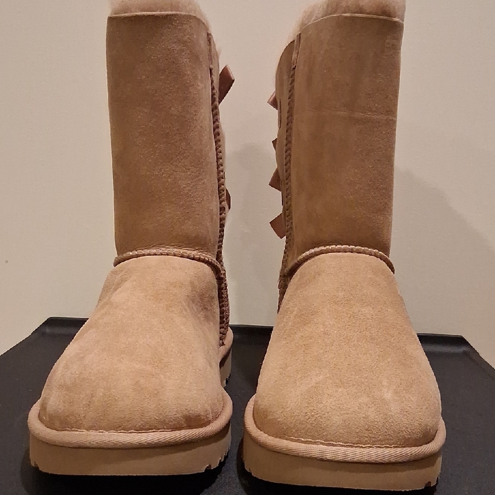 UGG Women's Bailey Bow II with Fawn Boots - Tan - Picture 4 of 9